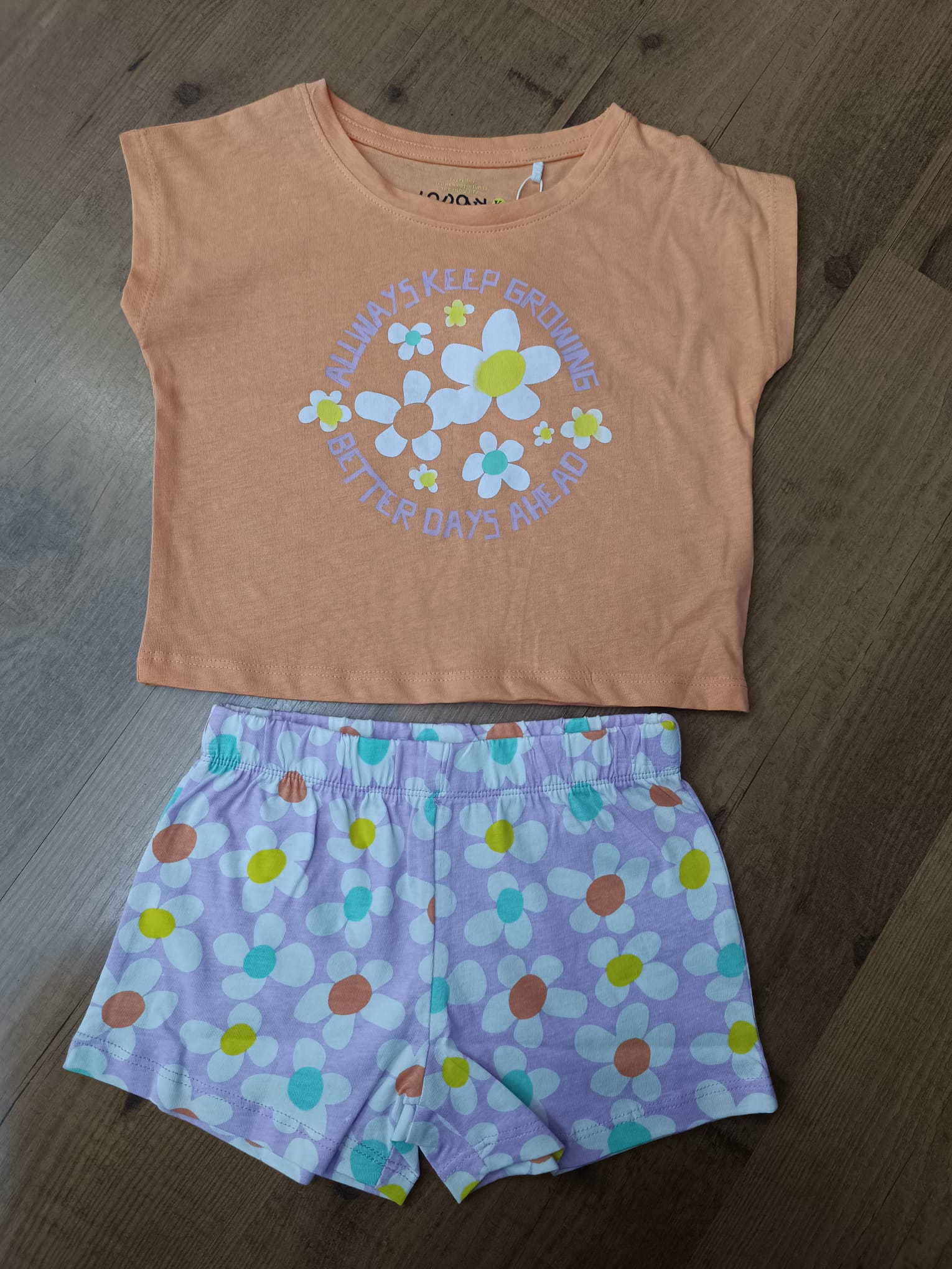 Conjunto Pantalon Corto+ Camiseta Flowers Niña Losan - Imagen 2